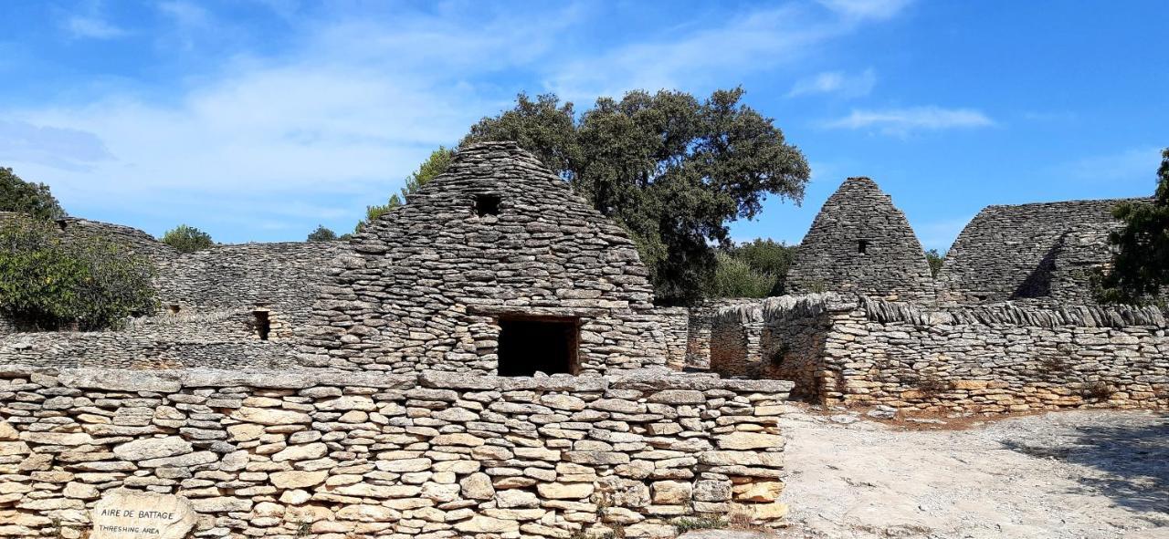 Aux Portes Du Luberon Cheval-Blanc Exterior foto